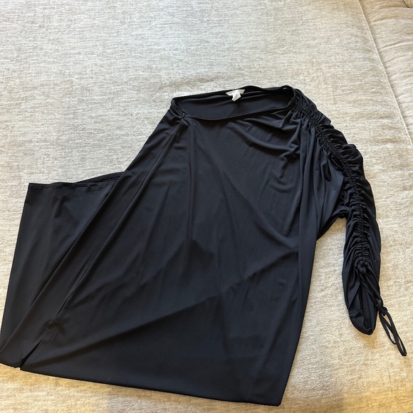 H&M One Shoulder Black Long Dress - Picture 2 of 2